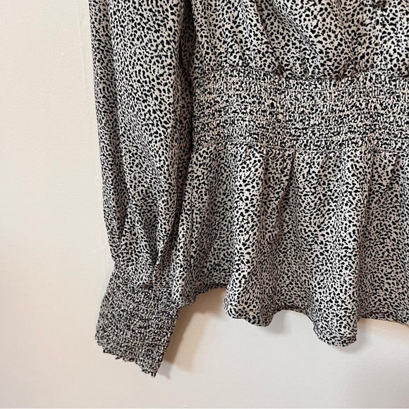 Sienna Sky Peplum Top Size Small Womens Black Cream Animal Print - Picture 6 of 14